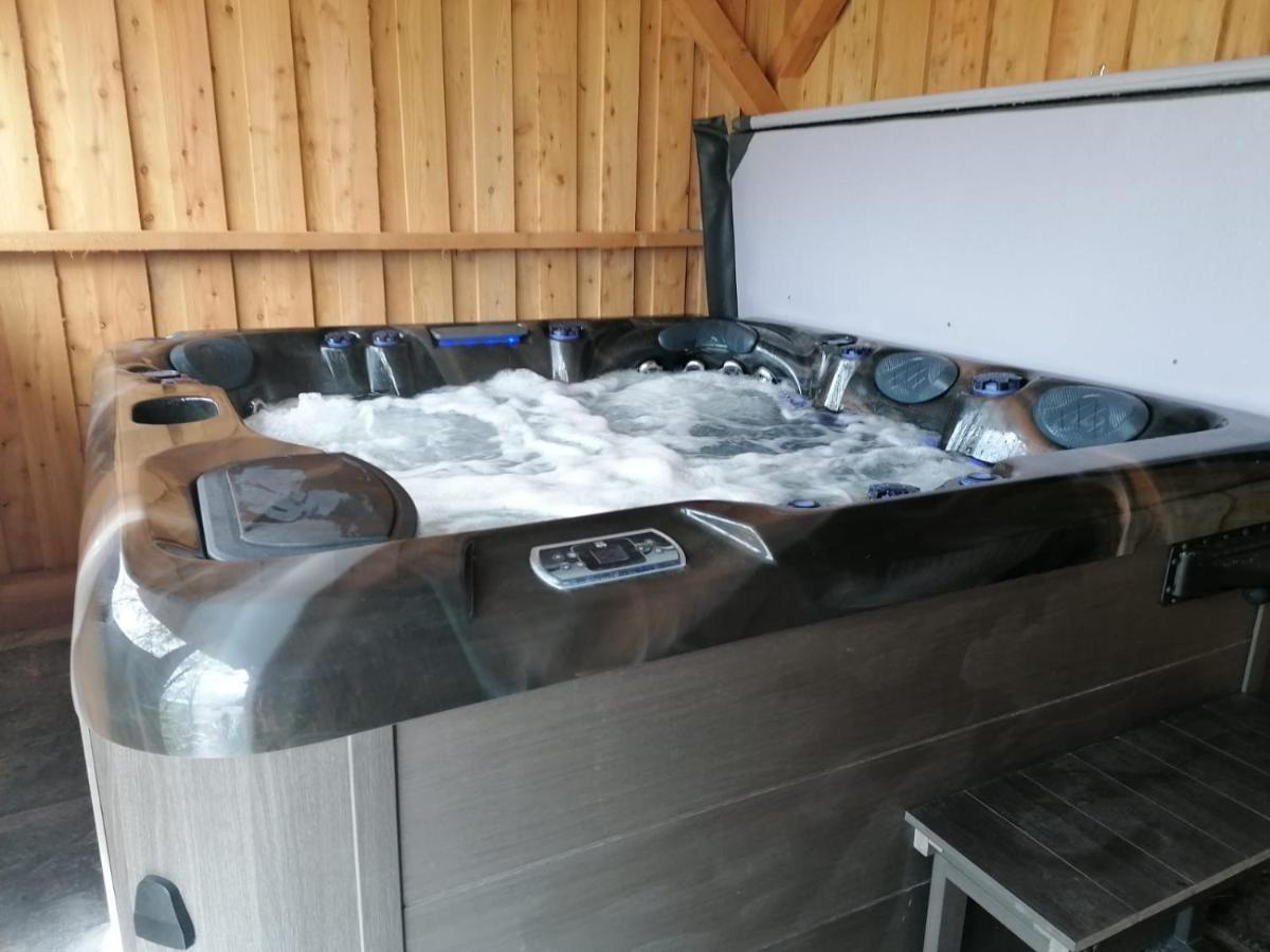 Rest At Last - Highland Apartment With Private Hot Tub Whitebridge  Extérieur photo