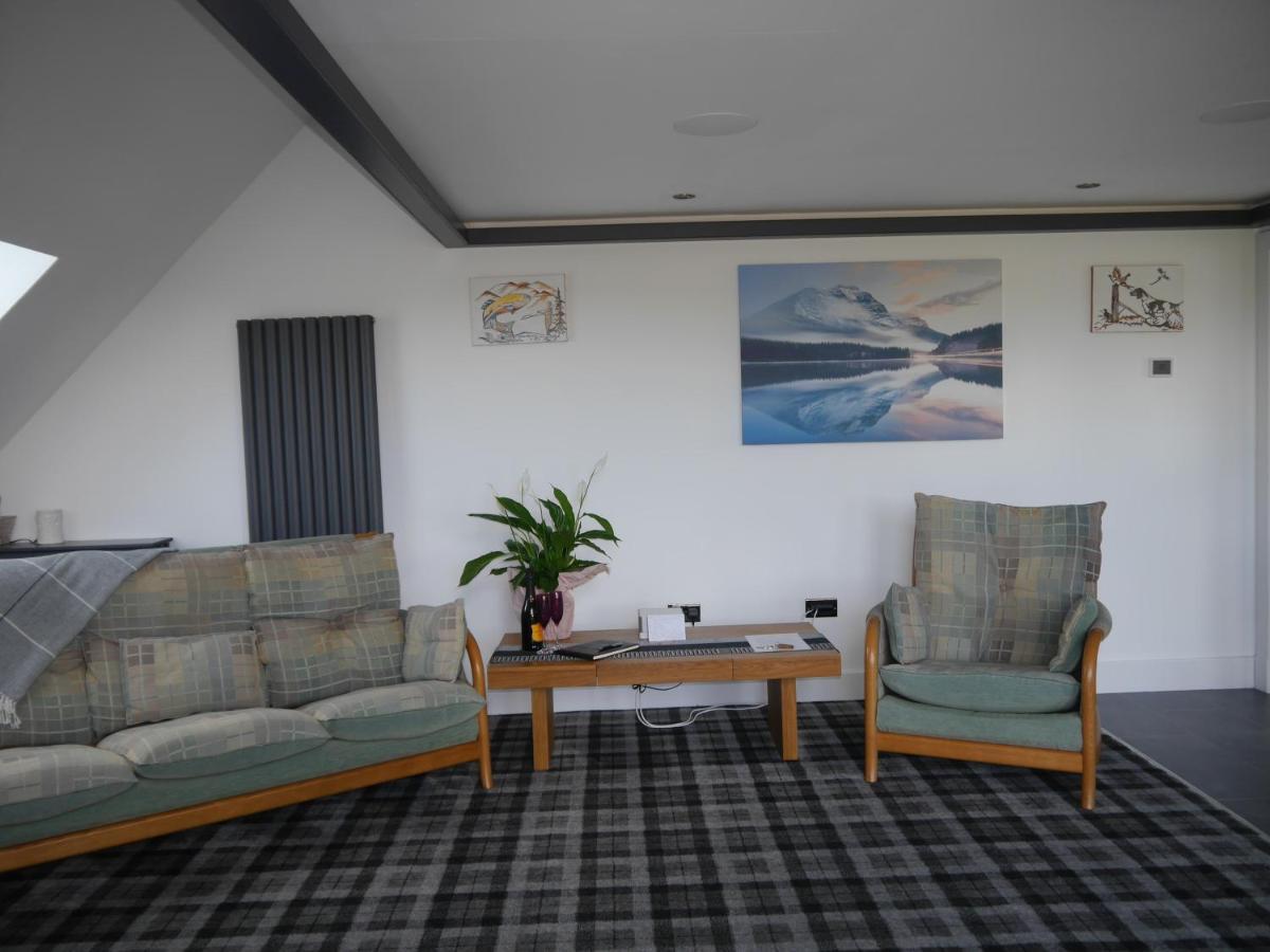 Rest At Last - Highland Apartment With Private Hot Tub Whitebridge  Extérieur photo